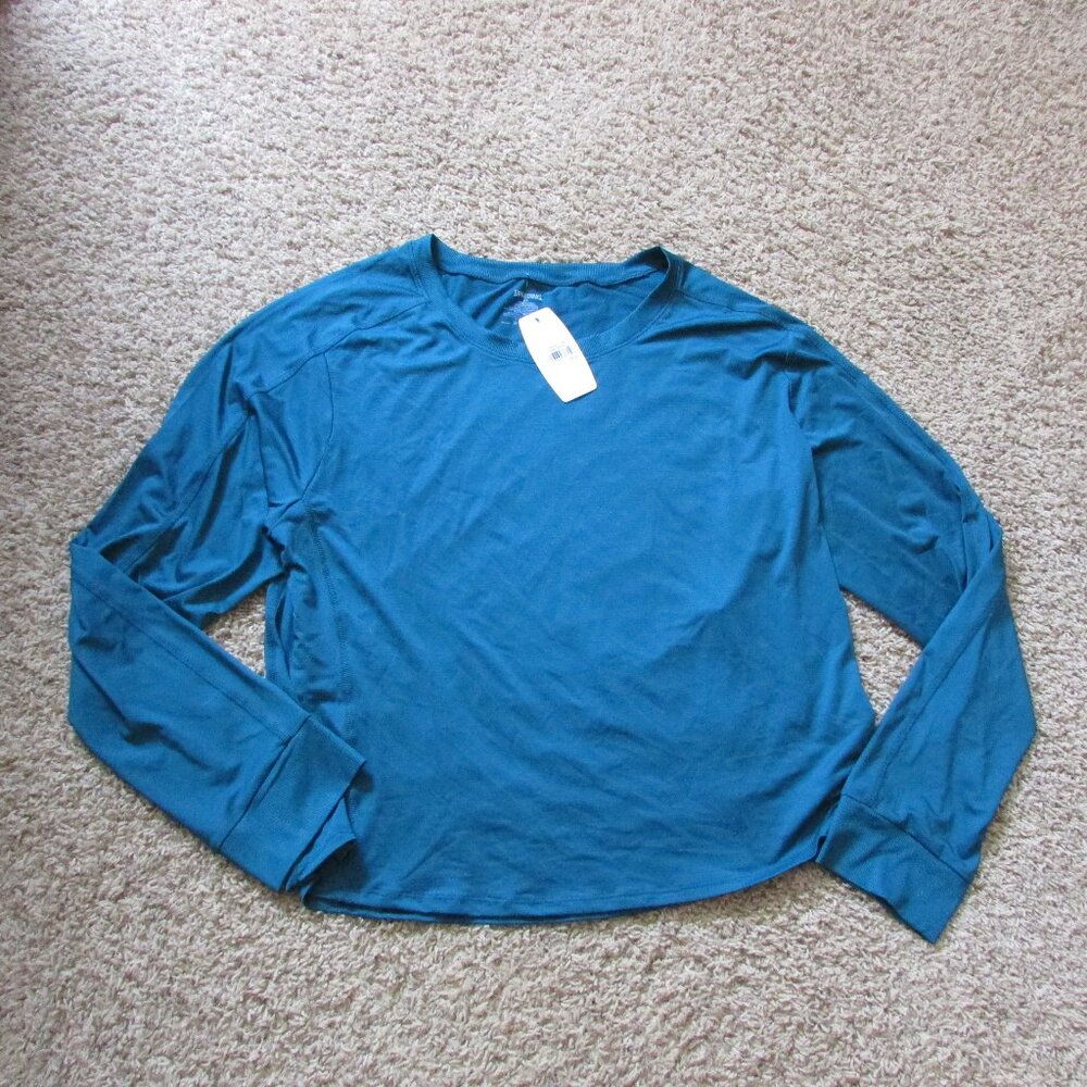 NWT Spaulding 3X Lagoon Blue Strech Poly L/S Crew Neck Gym Essentials Top